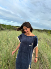 Load image into Gallery viewer, Poncho Woman North Sea Blue
