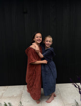 Load image into Gallery viewer, Poncho Kids Sunset Red