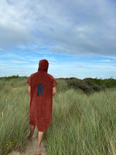 Load image into Gallery viewer, Poncho Adult Sunset Red