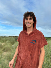 Load image into Gallery viewer, Poncho Adult Sunset Red