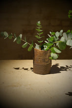 Load image into Gallery viewer, Medium Black Chamotte Vaze