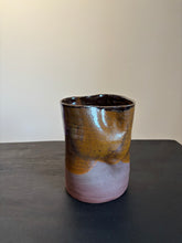 Load image into Gallery viewer, Large Brown Vaze