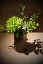 Load image into Gallery viewer, Large Black Chamotte Vaze
