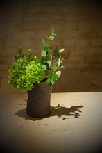 Load image into Gallery viewer, Medium Black Chamotte Vaze
