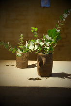 Load image into Gallery viewer, Medium Black Chamotte Vaze
