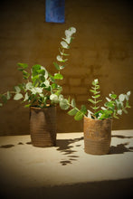 Load image into Gallery viewer, Medium Black Chamotte Vaze
