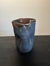 Load image into Gallery viewer, Large Grey Vaze
