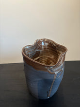 Load image into Gallery viewer, Large Grey Vaze
