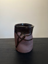 Load image into Gallery viewer, Medium Brown Vaze
